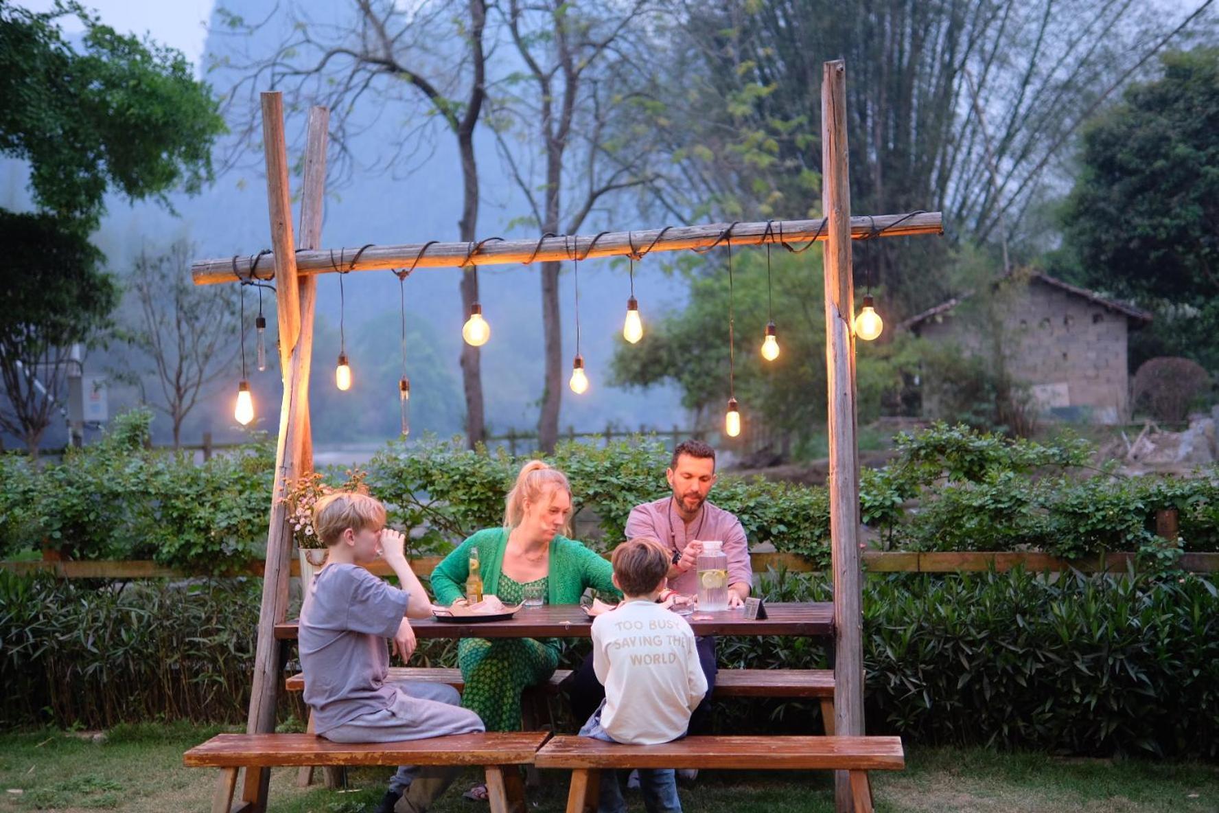 Moondance Boutique Resort Yangshuo Esterno foto